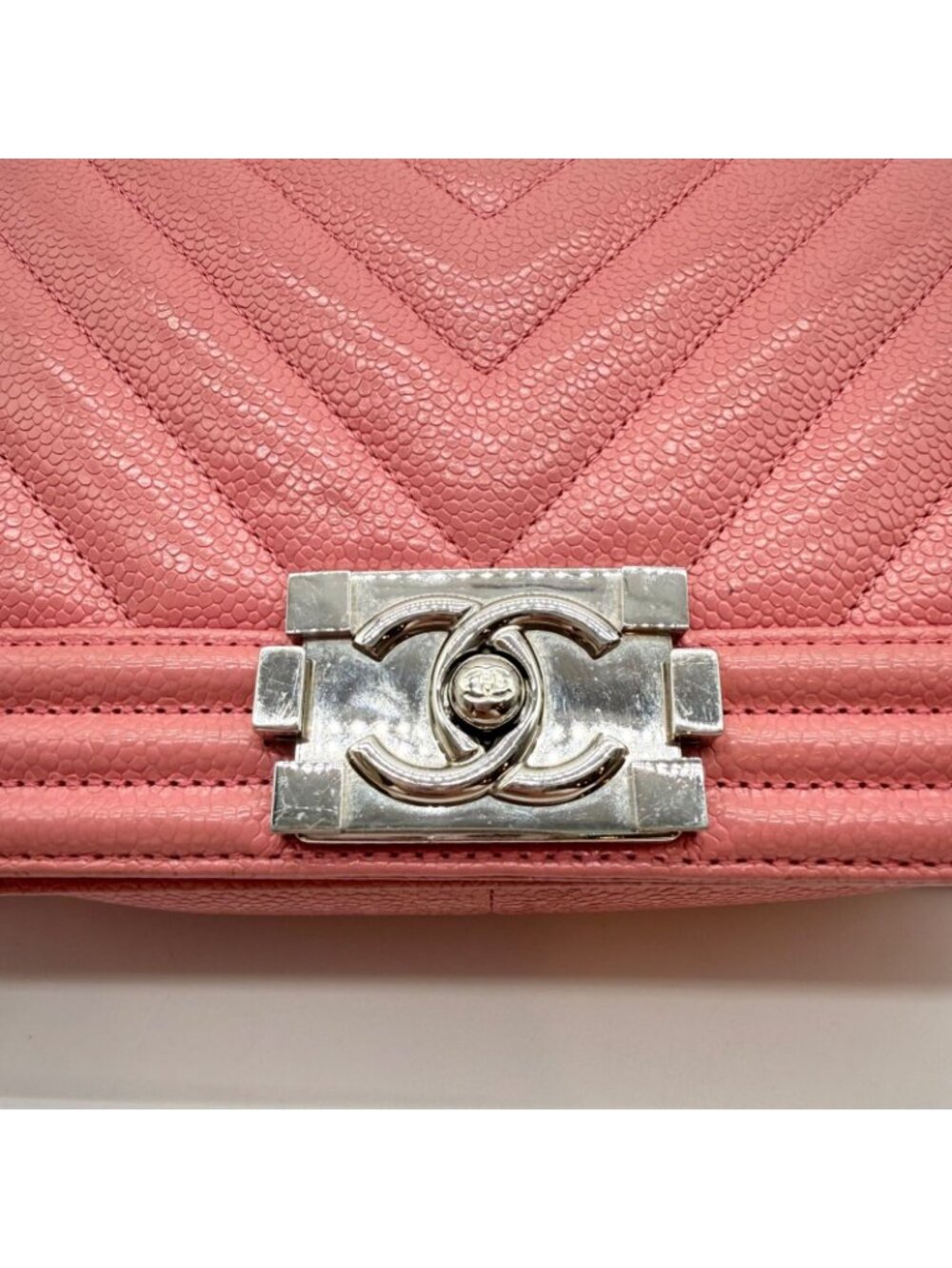 Chanel Large Shoulder Bag Boy V-stitch Caviar Leather - Picture 11 of 16